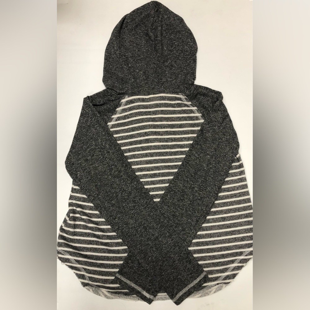 Hem & thread pre-loved hoodie - Picture 4 of 4